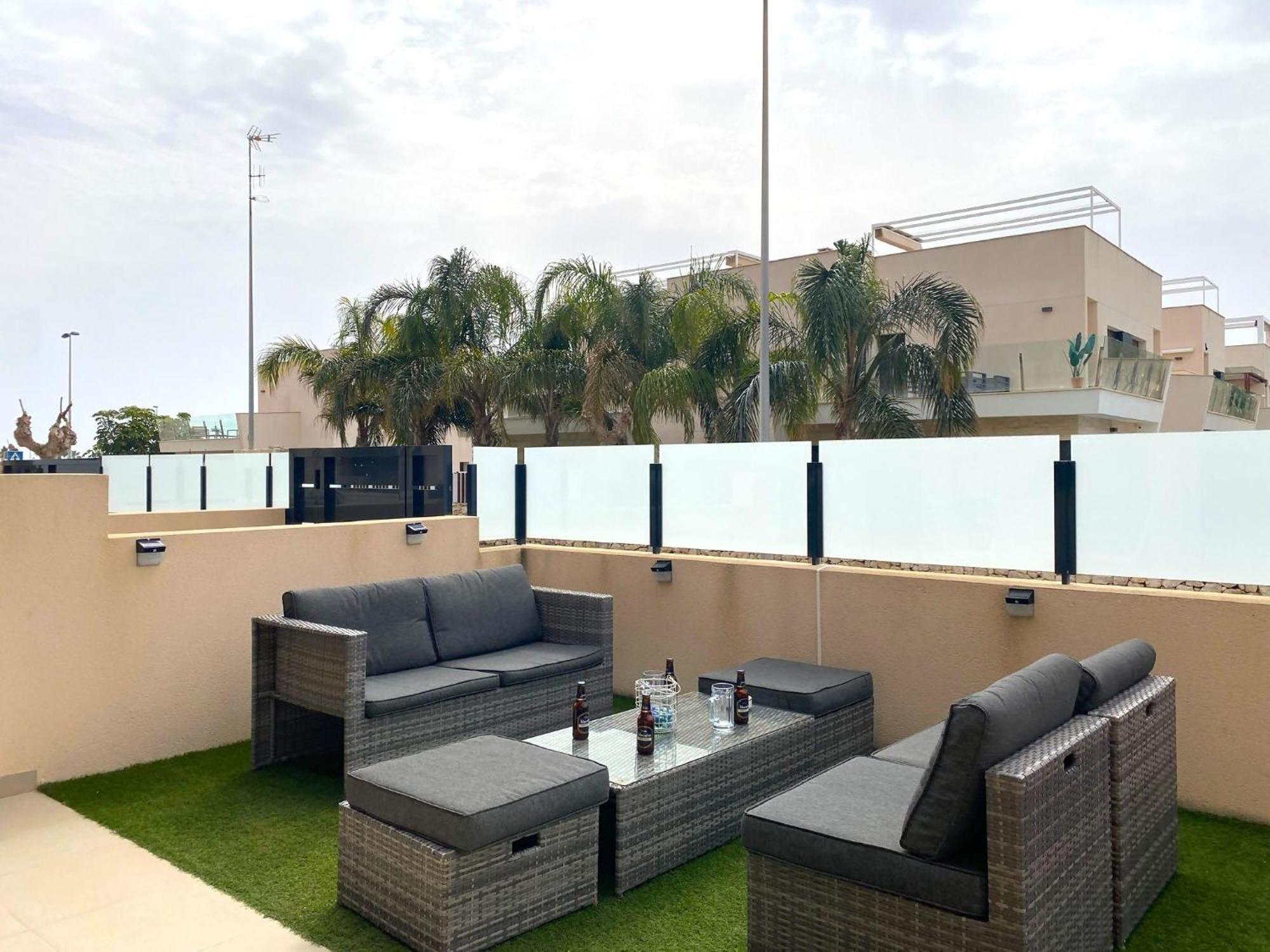 Precioso Apartamento A Tan Solo 300 M De La Playa 皮拉尔－德拉奥拉达达 外观 照片