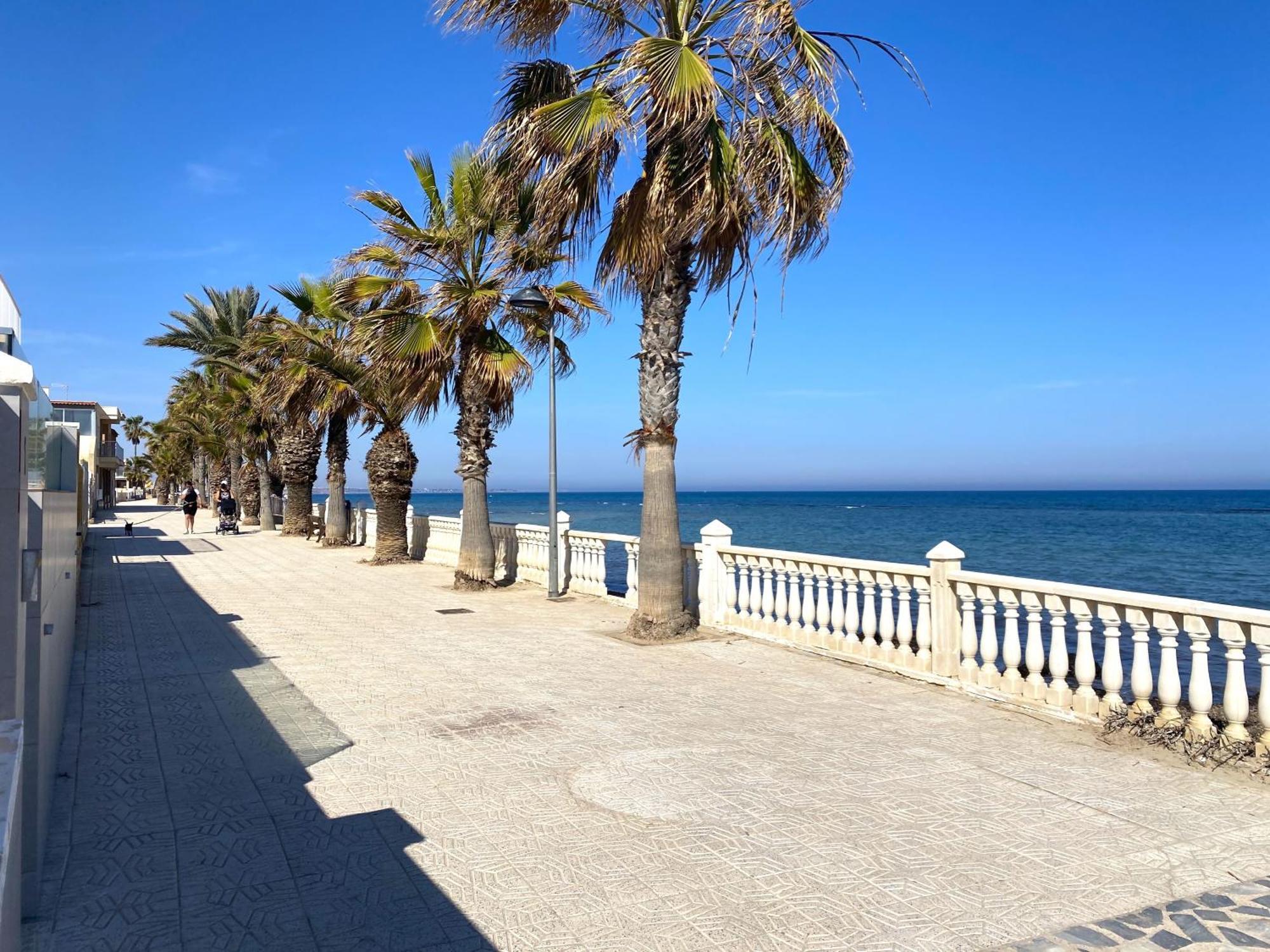 Precioso Apartamento A Tan Solo 300 M De La Playa 皮拉尔－德拉奥拉达达 外观 照片